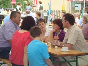 Maibaumaufstellen Trachtenverein 2012 035